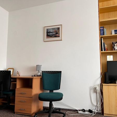Cozy Apartment In The City Centre Next To Dom Square Сегед Екстериор снимка