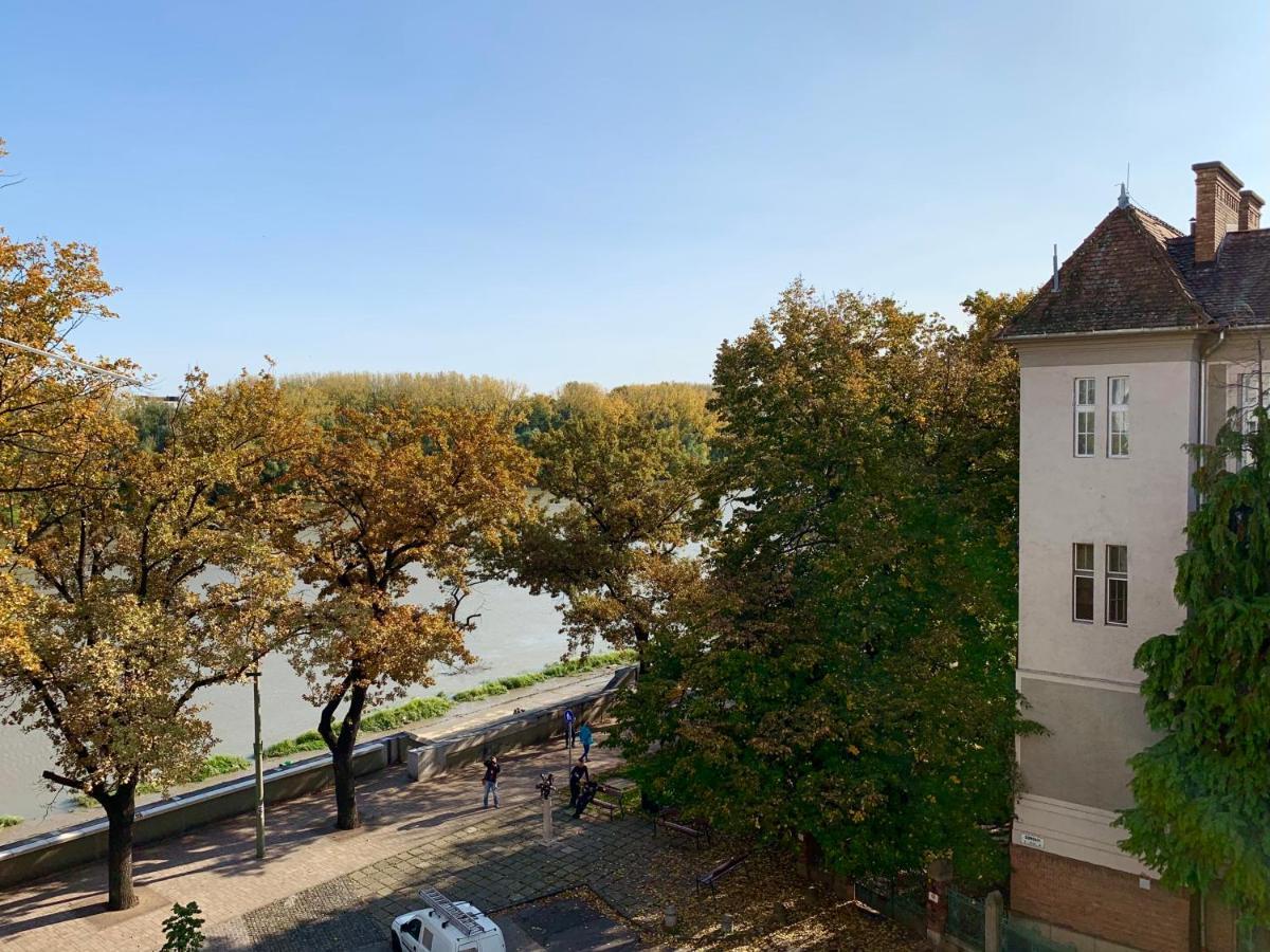 Cozy Apartment In The City Centre Next To Dom Square Сегед Екстериор снимка